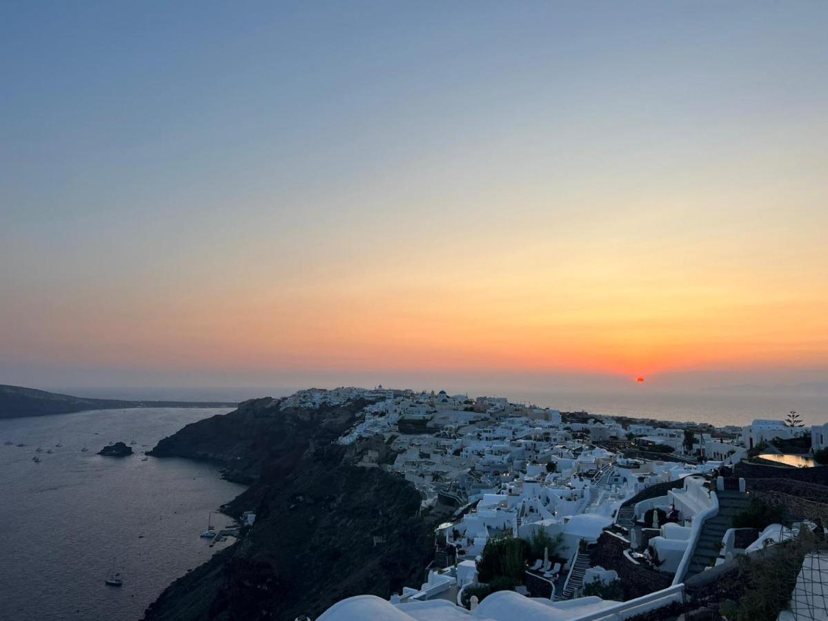 Captain John Villas Oia - Caldera & Sunset View Dış mekan fotoğraf
